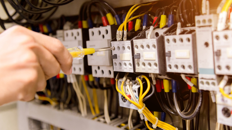 Warning Signs that You Need Electrical Repair